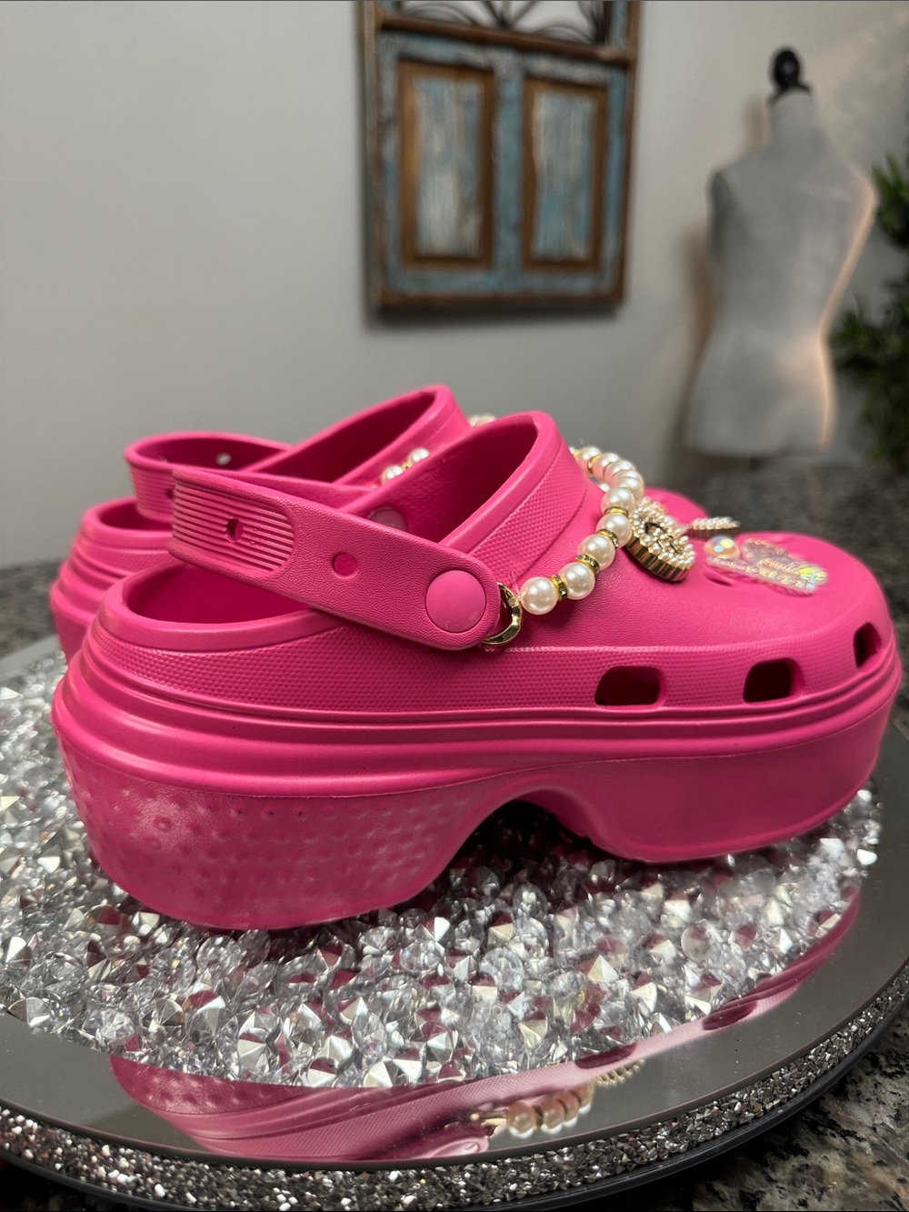 Rouge Helium Fuchsia Jeweled Pearl-Trim Clog Slides NWOT - Picture 7 of 10